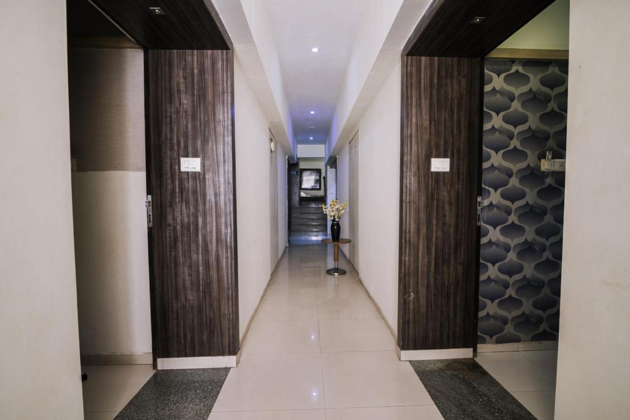 Hotel Monarch Guestline In Midc Rabale, Navi Mumbai Exterior foto