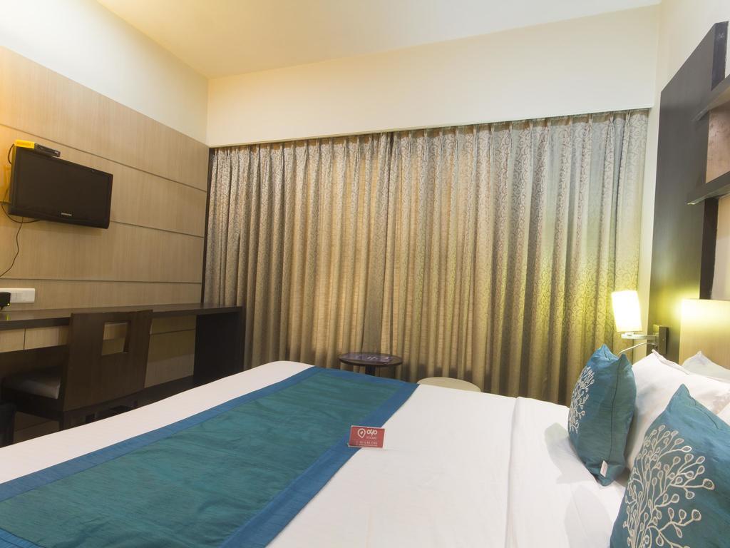 Hotel Monarch Guestline In Midc Rabale, Navi Mumbai Exterior foto