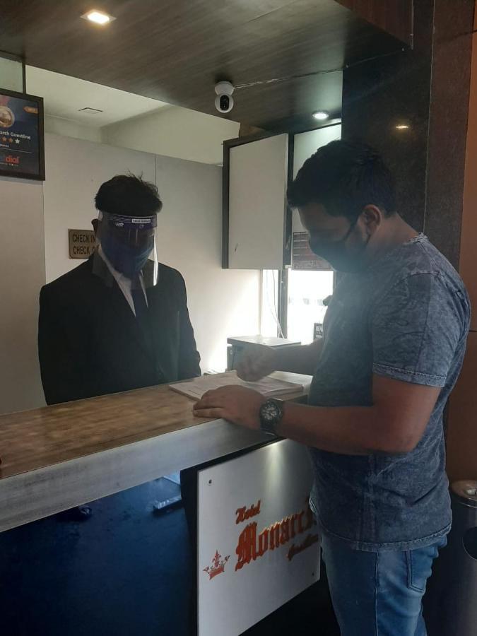Hotel Monarch Guestline In Midc Rabale, Navi Mumbai Exterior foto